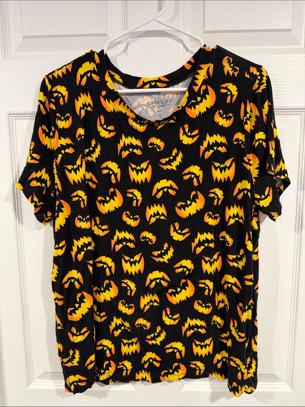 Torrid Super Soft Halloween Pumpkin Print Tee - Black & Orange